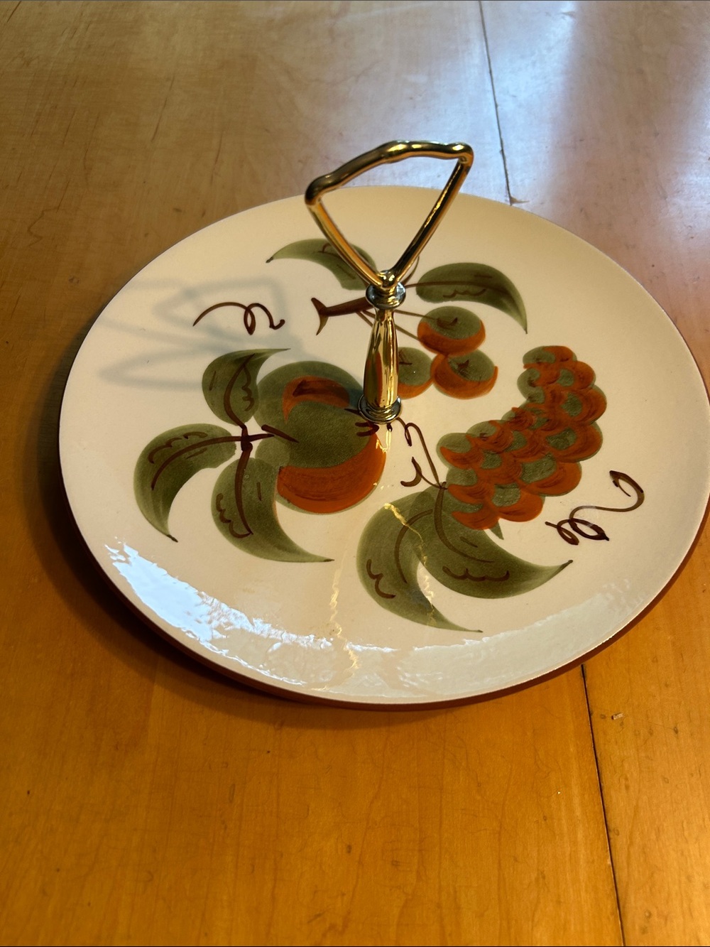Stangl plate with handle in the middle perfect condition